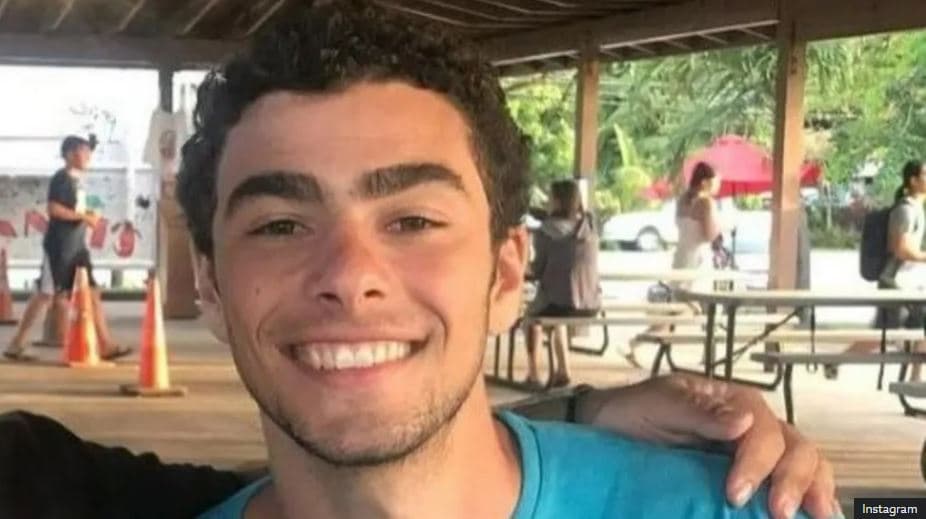 Vrasja e shefit të kompanisë së sigurimeve në SHBA, 26-vjeçari i arrestuar del para gjykatës