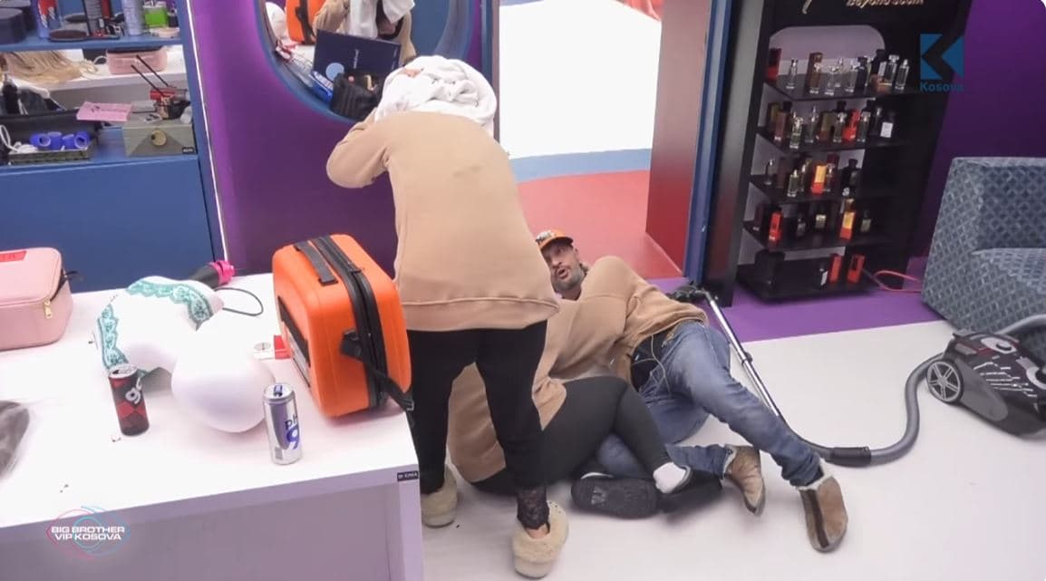Momentet më të veçanta e komike nga sfida treshe që pati ‘Vëllai i Madh’ për banorët (VIDEO)