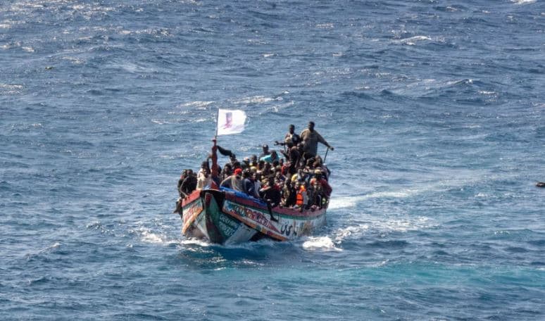 Mbi 60 emigrantë vdiqën pasi një varkë u përmbys pranë Spanjës