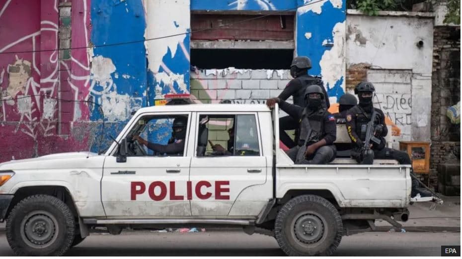 Bandat sulmojnë spitalin në Haiti, vriten dy gazetarë dhe një polic