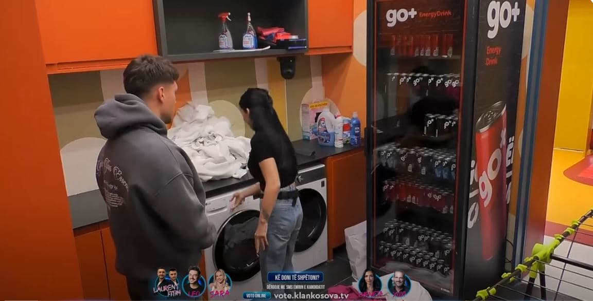 Xheneta e merr Drilonin në lavanderi, për çfarë po e mëson?