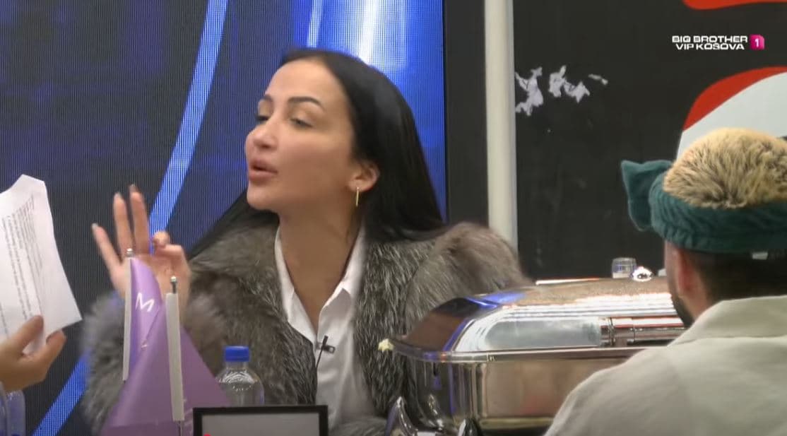 "Unë jam goca e Xhavitit dhe Sabrisë" - Xheneta shpërthen ndaj Rovenës (VIDEO)