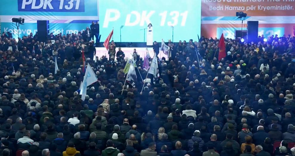 Palestra gjëmon nga mbështetësit e PDK-së në Skenderaj
