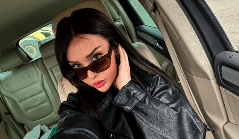 Ana Kabashi ndan një “selfie” me ndjekësit e saj