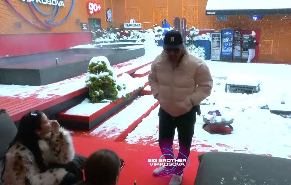 Vazhdojnë diskutimet për daljen e Rovenës (VIDEO)