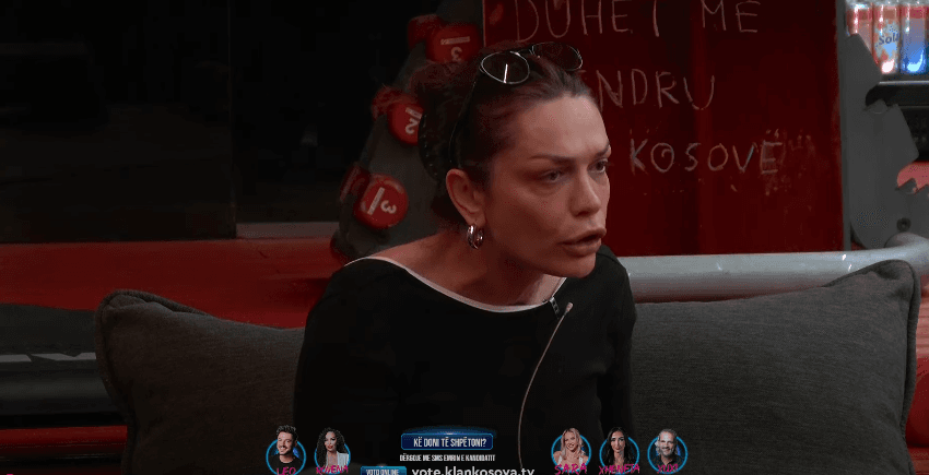 "Gënjeshtare, s'ke lanë të zezë pa fol për mua", Drenusha eskalon ndaj Sarës (VIDEO)