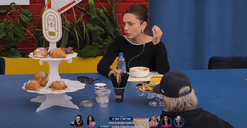 Drenusha për Sarën e Drilonin: "Të prapambetur, kallëzoni bile dashuri" (VIDEO)