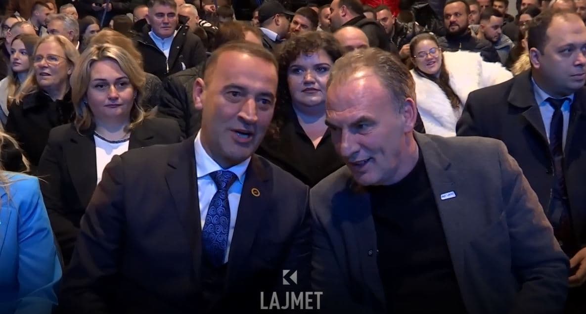 Tubimi zgjedhor: Komandantët kërkojnë votën në Fushë-Kosovë (VIDEO)