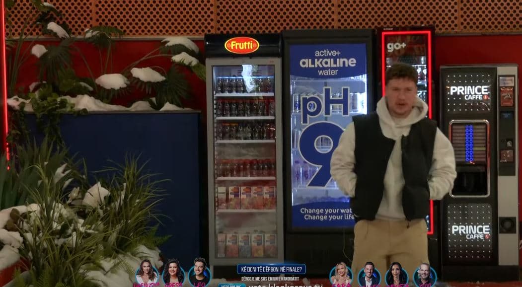 Gresa kritikon Drilonin, Sara e mbron (VIDEO)