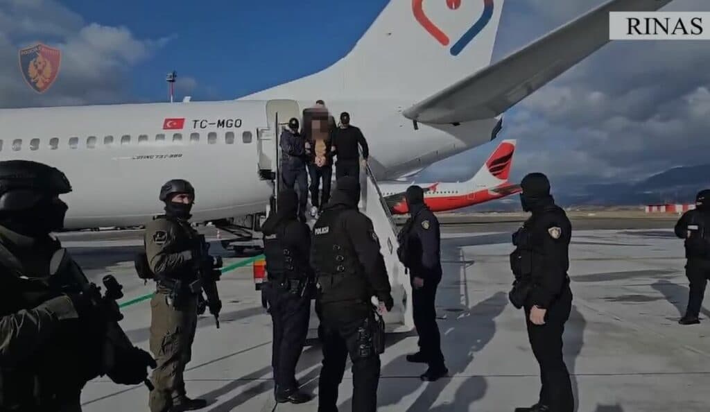 Ekstradohet në Shqipëri i shumëkërkuari Dritan Rexhepi
