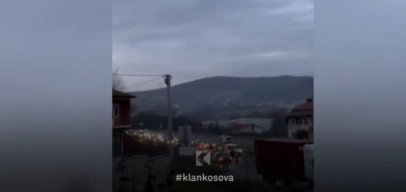 Aksident te "Gryka e Llapushnikut", krijohen kolona të gjata (VIDEO)