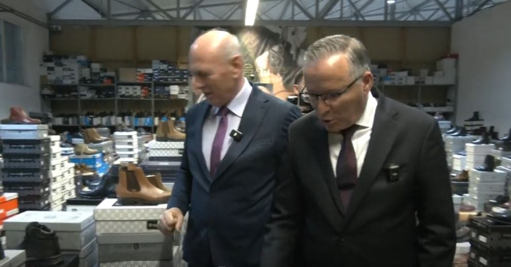 Prodhuesi i këpucëve i ankohet Hamzës: Zvicra na pranon, qeveria na përbuzë (VIDEO)