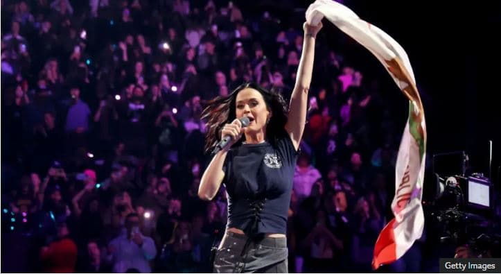 Katy Perry dhe Billie Eilish  performuan në shfaqjen e LA FireAid