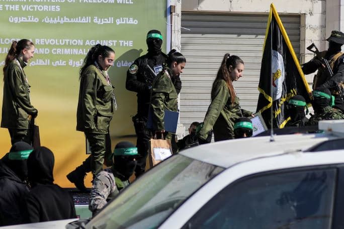 Hamasi pezullon lirimin e pengjeve, fajëson Izraelin për mosrespektimin të marrëveshjes