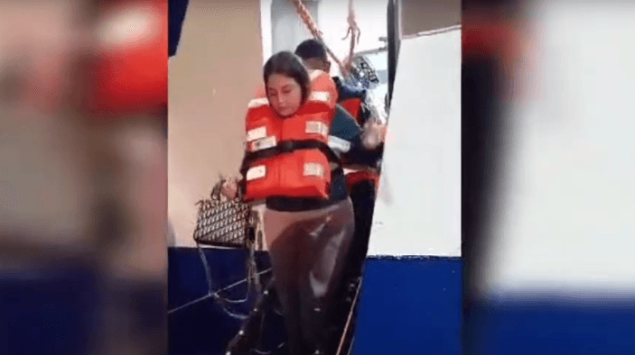Trageti kthehet me urgjencë në portin e Durrësit, gruaja shtatzënë pëson abort