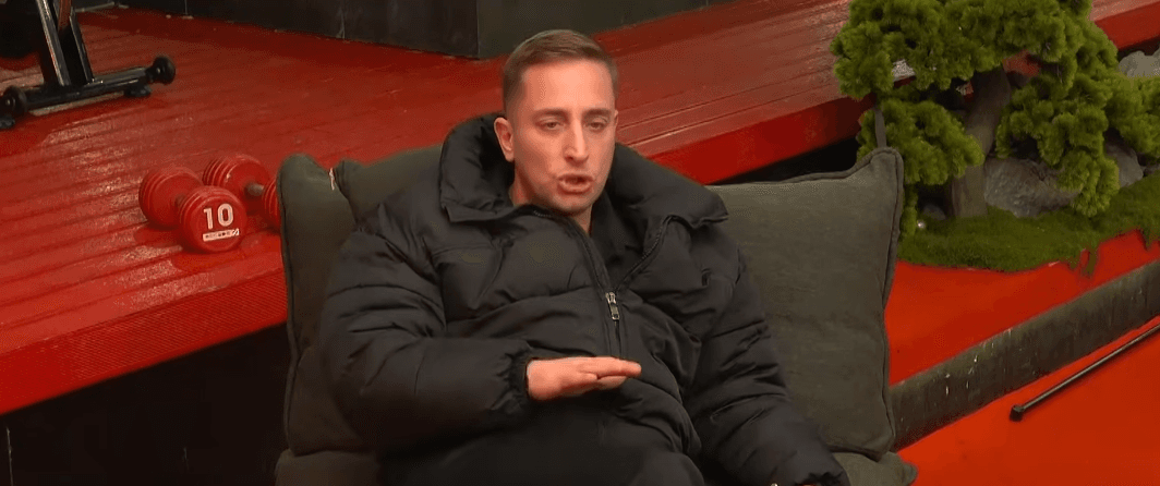 Rezi i drejtpërdrejtë me Sarën: Këtu e meritonte të ishte Drenusha, jo ti (VIDEO)