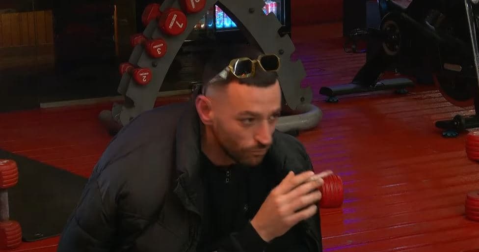 Stresi zbulon se si planifikoi të dilte fshehurazi nga shtëpia