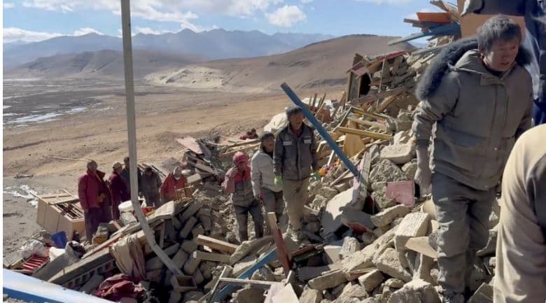 Rritet urgjenca në kërkim të të mbijetuarve nga tërmeti i fuqishëm në Tibet
