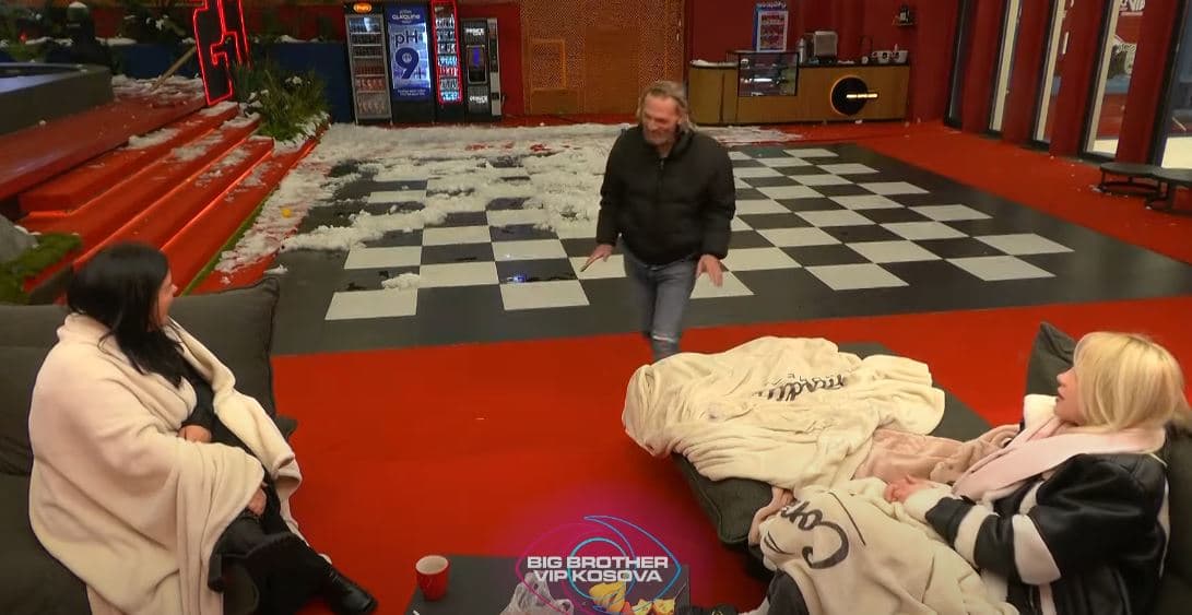 "Bile deri të premten po kënaqem", Xuxi flet me zë të lartë me Gresën, ndërhyn Sara