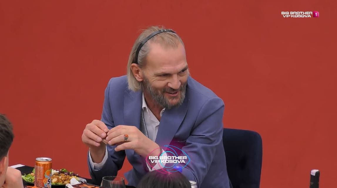 A pret vota nga ata që falen apo ata që pinë bari? Xuxi: Pasha Zotin nga të dyja palët