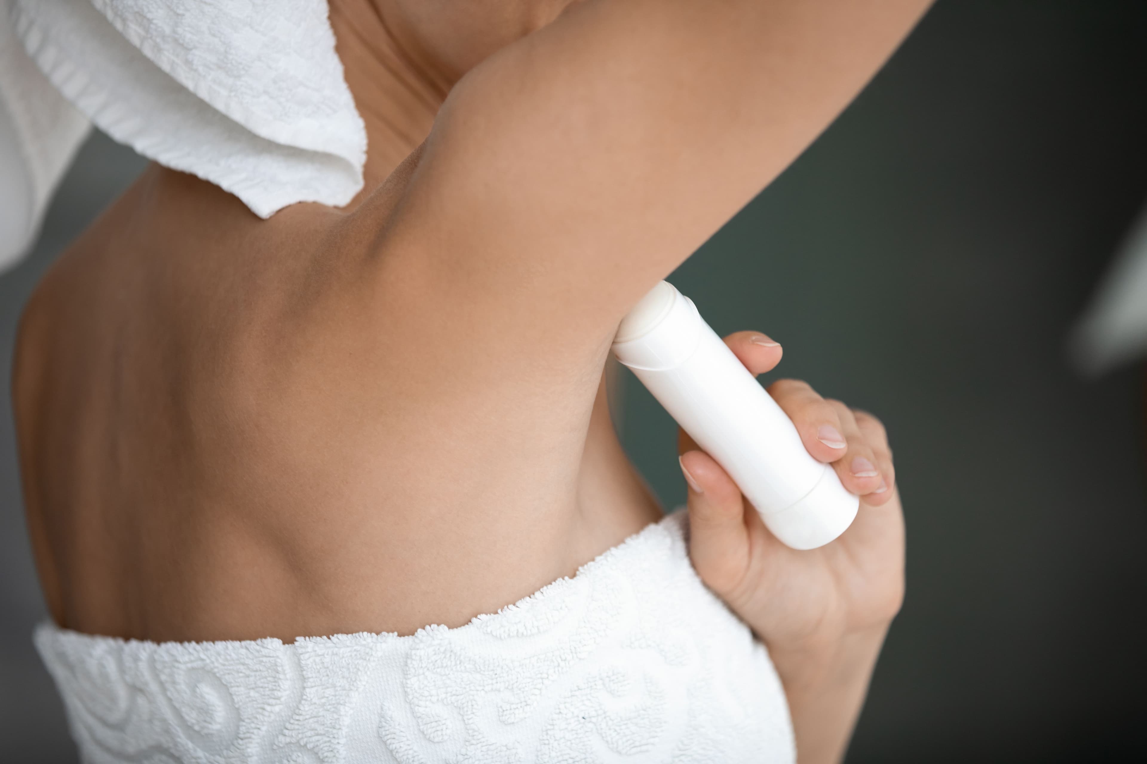A shkakton kancer deodoranti? Ja çfarë thonë shkencëtarët