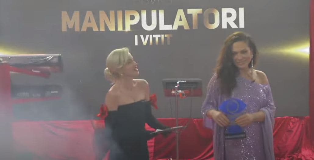 Publiku zgjodhi Drenushën si manipulatoren e vitit në BBVK (VIDEO)