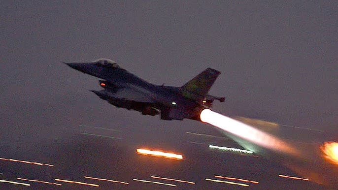 Rekord historik, piloti i F-16 ukrainas shkatërron gjashtë raketa ruse në një mision
