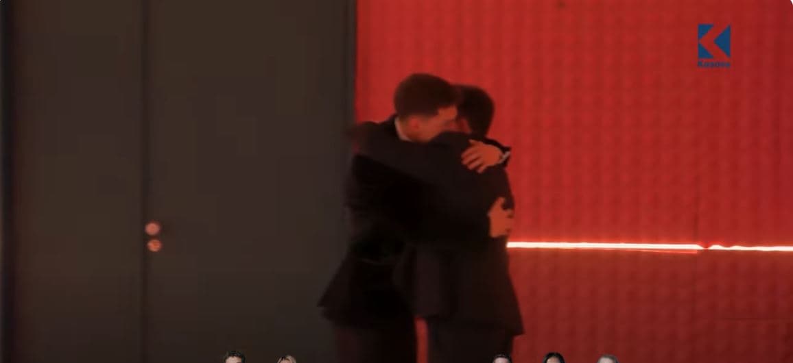 Emocione pafund, Driloni takon babain (VIDEO)