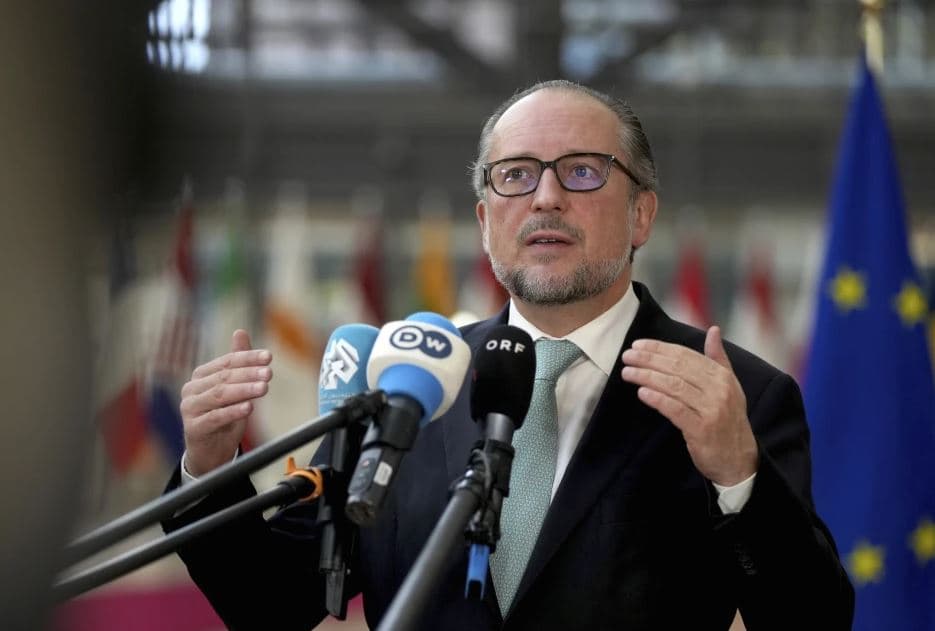 Kryediplomati austriak Alexander Schallenberg do të shërbejë si udhëheqës i përkohshëm i vendit
