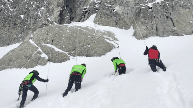 Gjendet një trup i pajetë në kërkim të alpinistëve britanikë të zhdukur në Itali