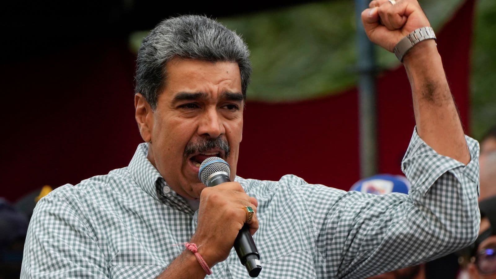 ShBA ofron 25 milionë dollarë për informacionin që çon në arrestimin e presidentit të Venezuelës