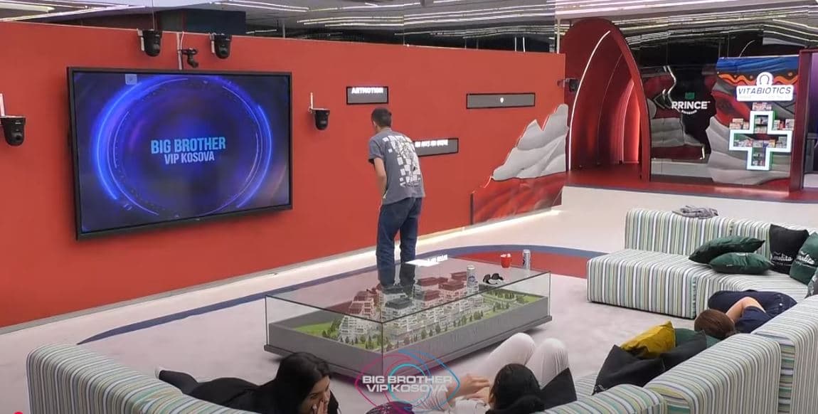Vullneti: Oj diasporë ta hangsha zemrën, vazhdoni të na ndihmoni (VIDEO)