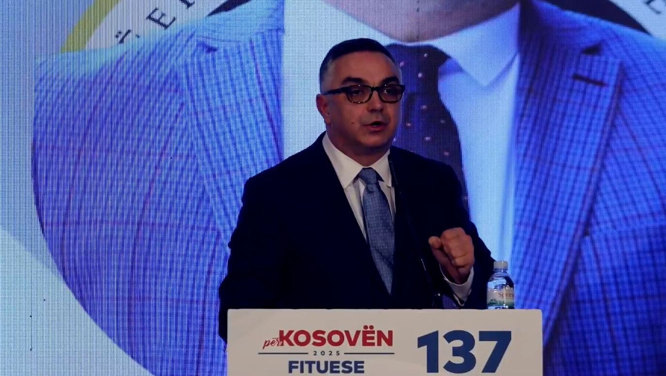 Tahiri: Mos rreni, mos bëni fushatë, Teatrin e Operës e Baletit e nisi Haradinaj nga 2019-ta