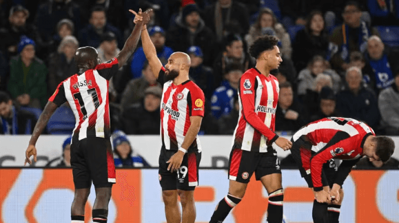 Brentfordi ia vështirëson “jetën” Leicesterit në Premier League