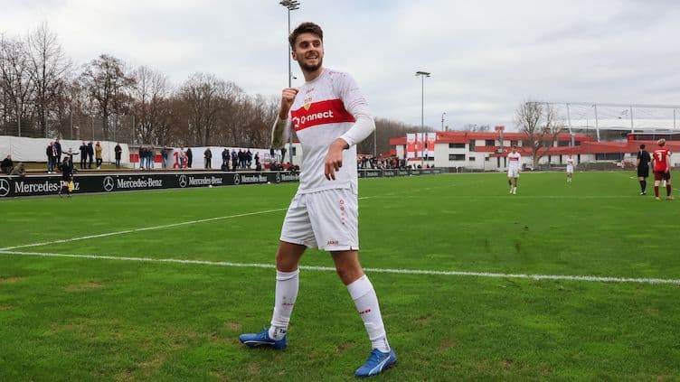 Futbollisti kosovar në formë të jashtëzakonshme, shënon kundër Liverpoolit