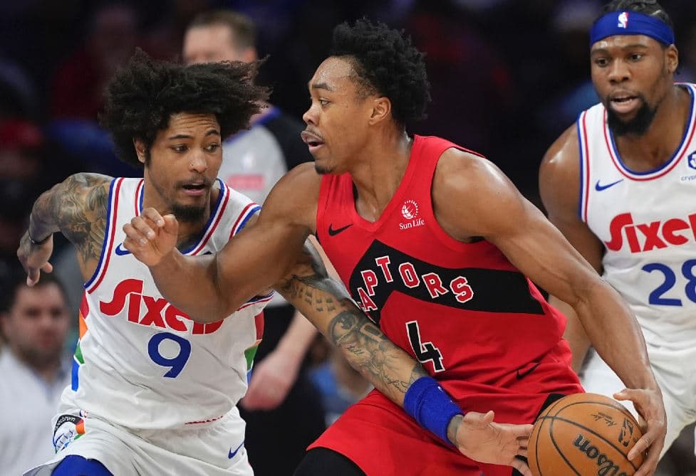 Torontoja befason Phillyn në shtëpi