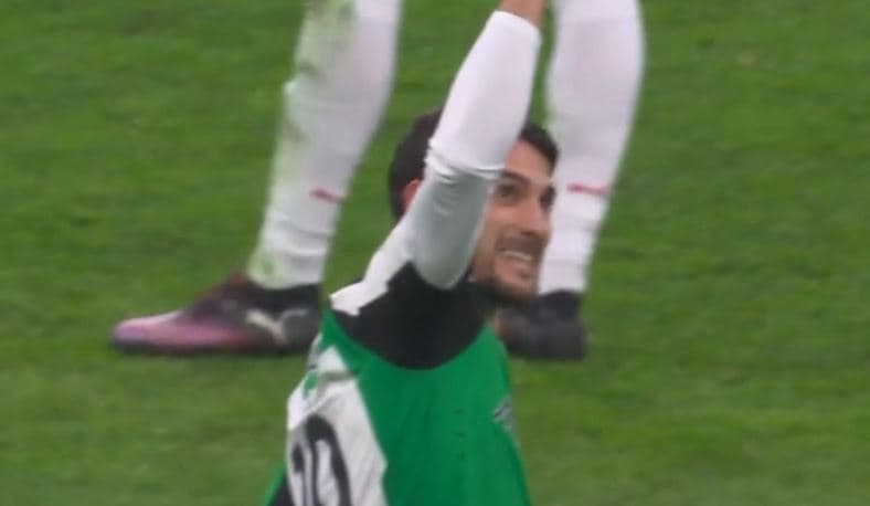 Milanit fillon t’i kushtojë i kuqi, barazon Feyenoord