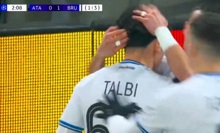 Brugge ia terron Atalantës me fillim, kalon në epërsi