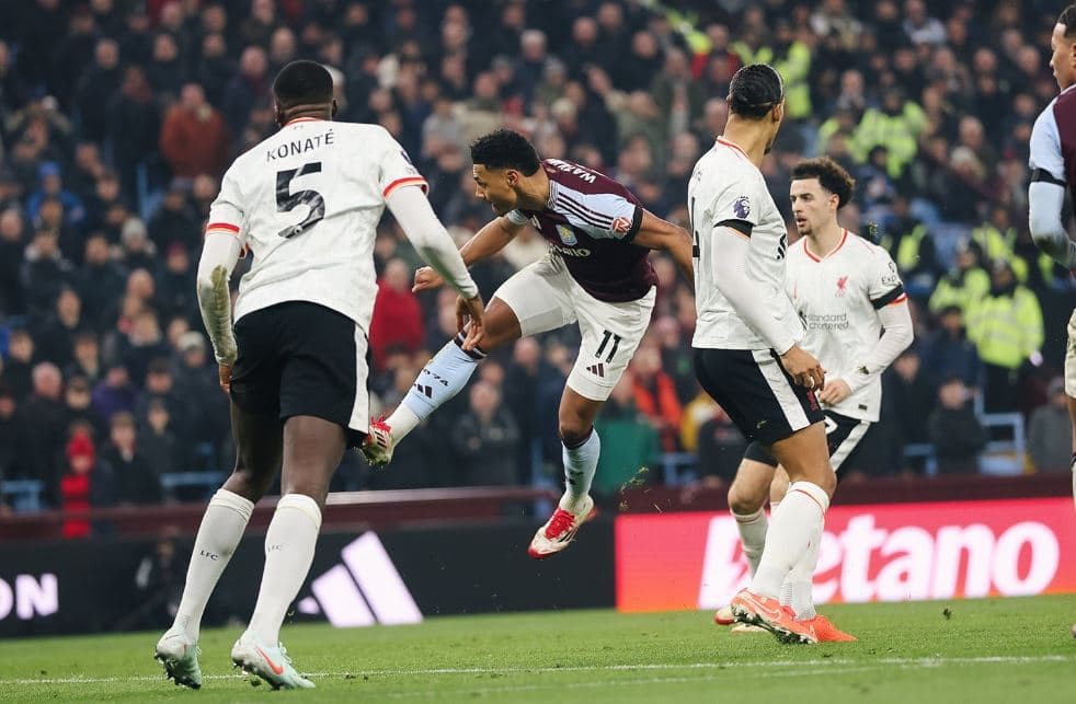 Aston Villa përmbys rezultatin dhe ikën në pushim me avantazh ndaj liderit
