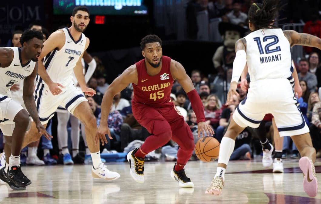 Cavs triumfojnë në derbin ndaj Grizzlies