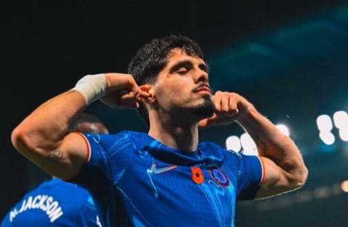 Chelsea fiton me përmbysje