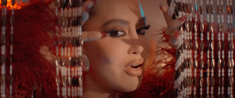 Dafina Zeqiri ua uron muajin e Ramazanit