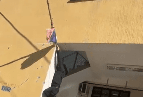 Pamje nga intervenimi i policisë në mbylljen e strukturave paralele në veri (VIDEO)