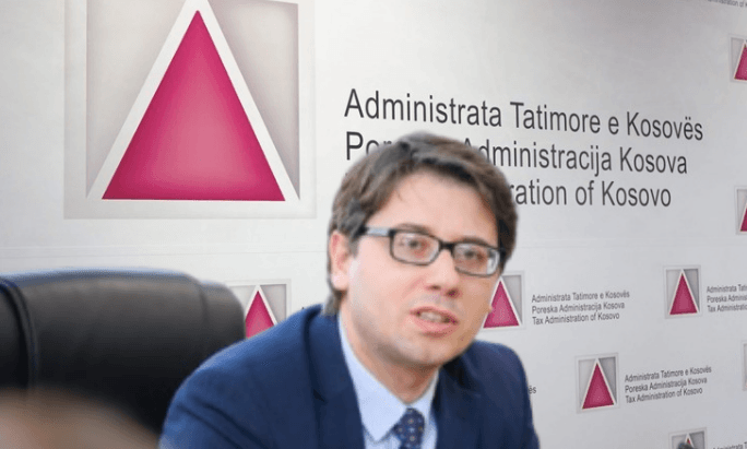 Mosmbajtja e premtimit për paga, mbi 500 zyrtarë të ATK-së bëjnë padi ndaj Hekuran Muratit