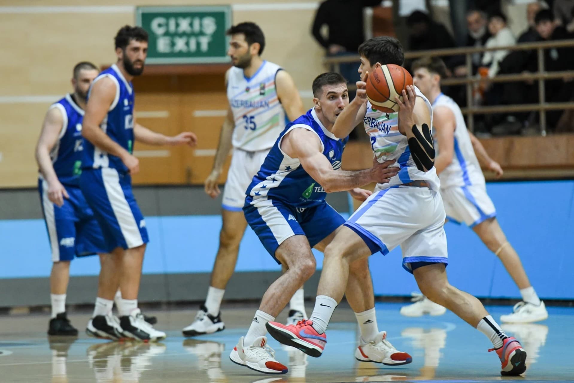 Këta janë 12 basketbollistët e ftuar për ndeshjen ndaj Azerbejxhanit