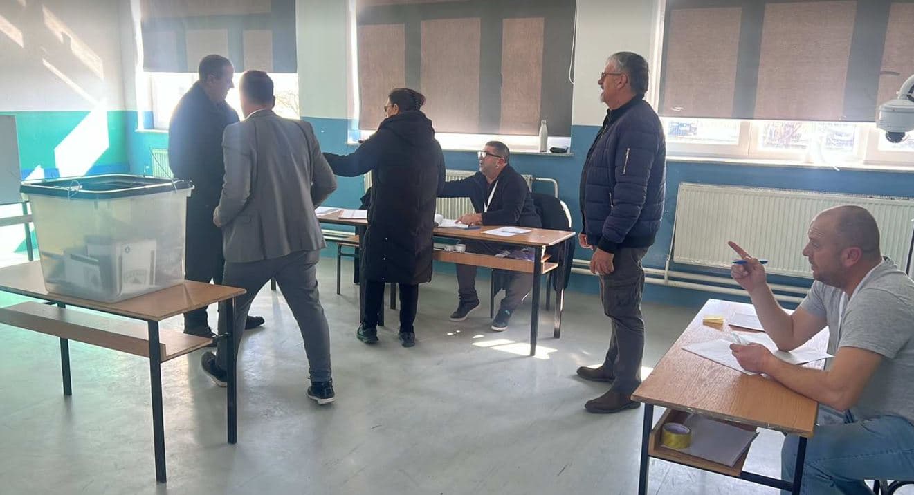 Votimet në Partesh po vazhdojnë pa asnjë problem (VIDEO)