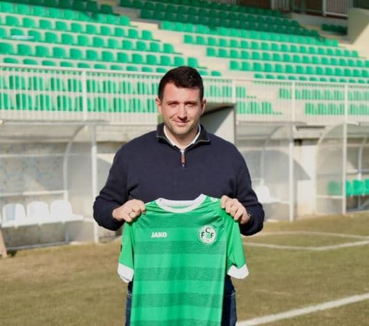 Pak para përballjes me Ballkanin, Feronikeli 74 bëhet me trajner të ri