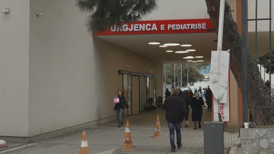 Helmimi në Shkodër, vajza 7-vjeçare ende në gjendje të rëndë