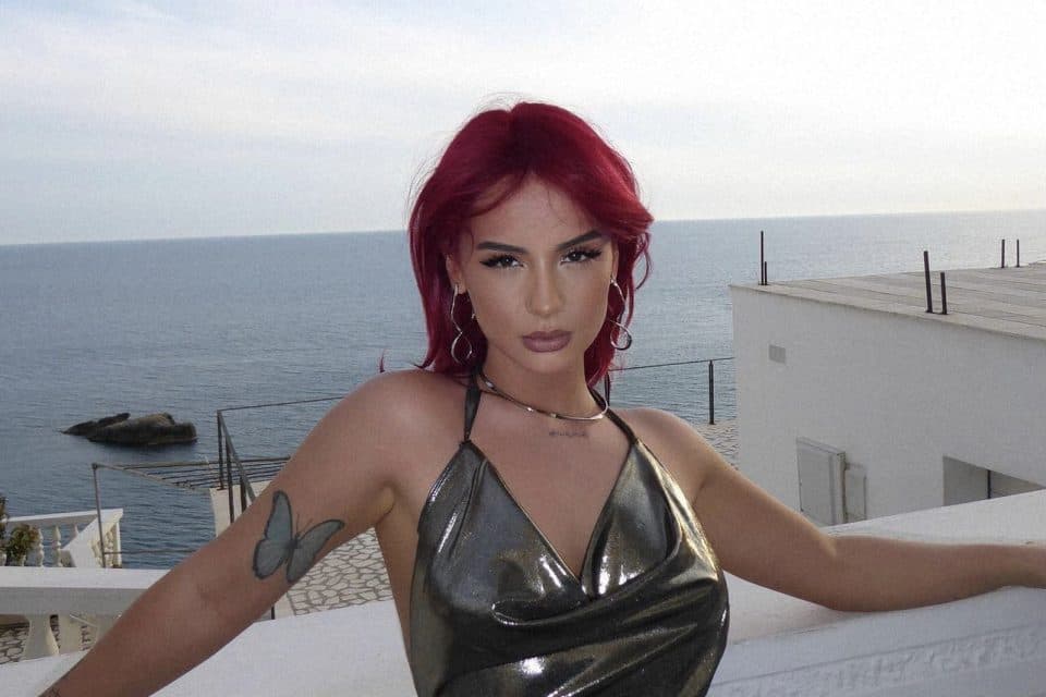 Rina Balaj e zjarrtë në fotografinë e fundit