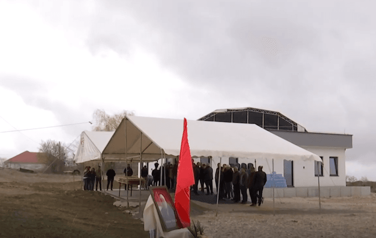 Edhe “rivalët” e Thaçit, u mërzitën për Haxhiun (VIDEO)